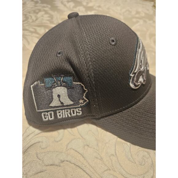 NFL Philadelphia Eagles Black Ball Cap Thirty-Nine 30 - Picture 2 of 6